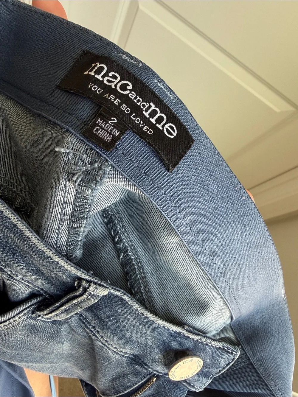 MAC & ME Straight-Leg Distressed Cuff Cropped Jeans